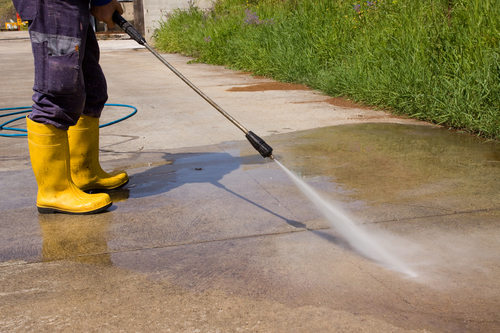 How Often Should You Pressure Wash Your Driveway in Florida? Thumbnail