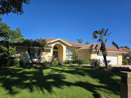What Are the Signs You Need Professional Pressure Washing for Your Home?