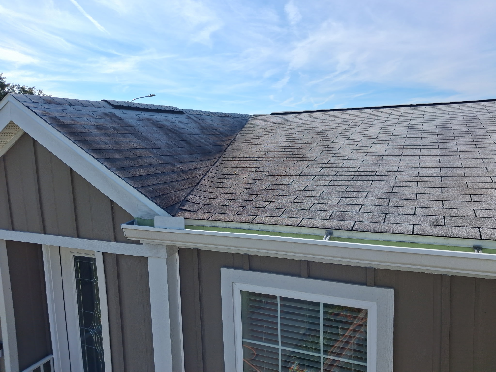 Pre-listing Zephyrhills roof wash.
