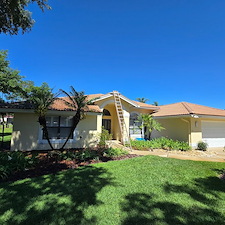 Wesley-chapel-Florida-roof-cleaning 3